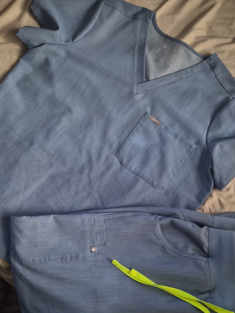 Figs Heathered Indigo Scrub Set with Neon Yellow Drawstring